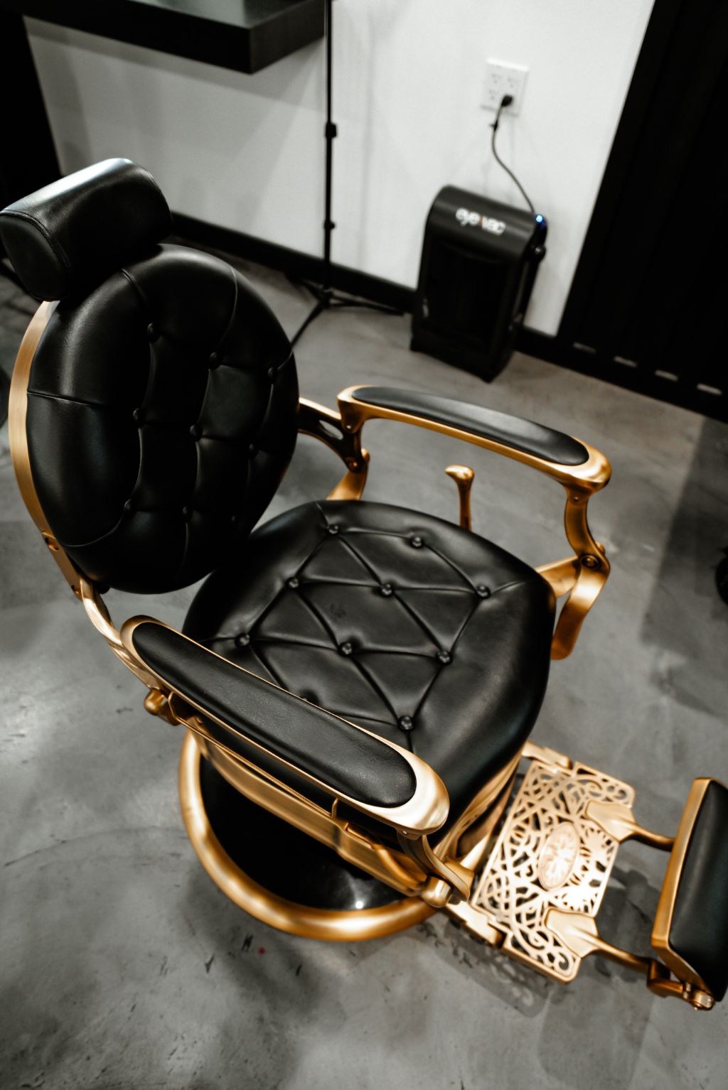 luxury-barber-chair-scottsdale-az